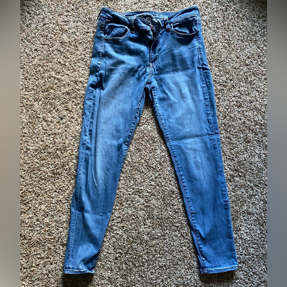 American eagle stretchy skinny jeans